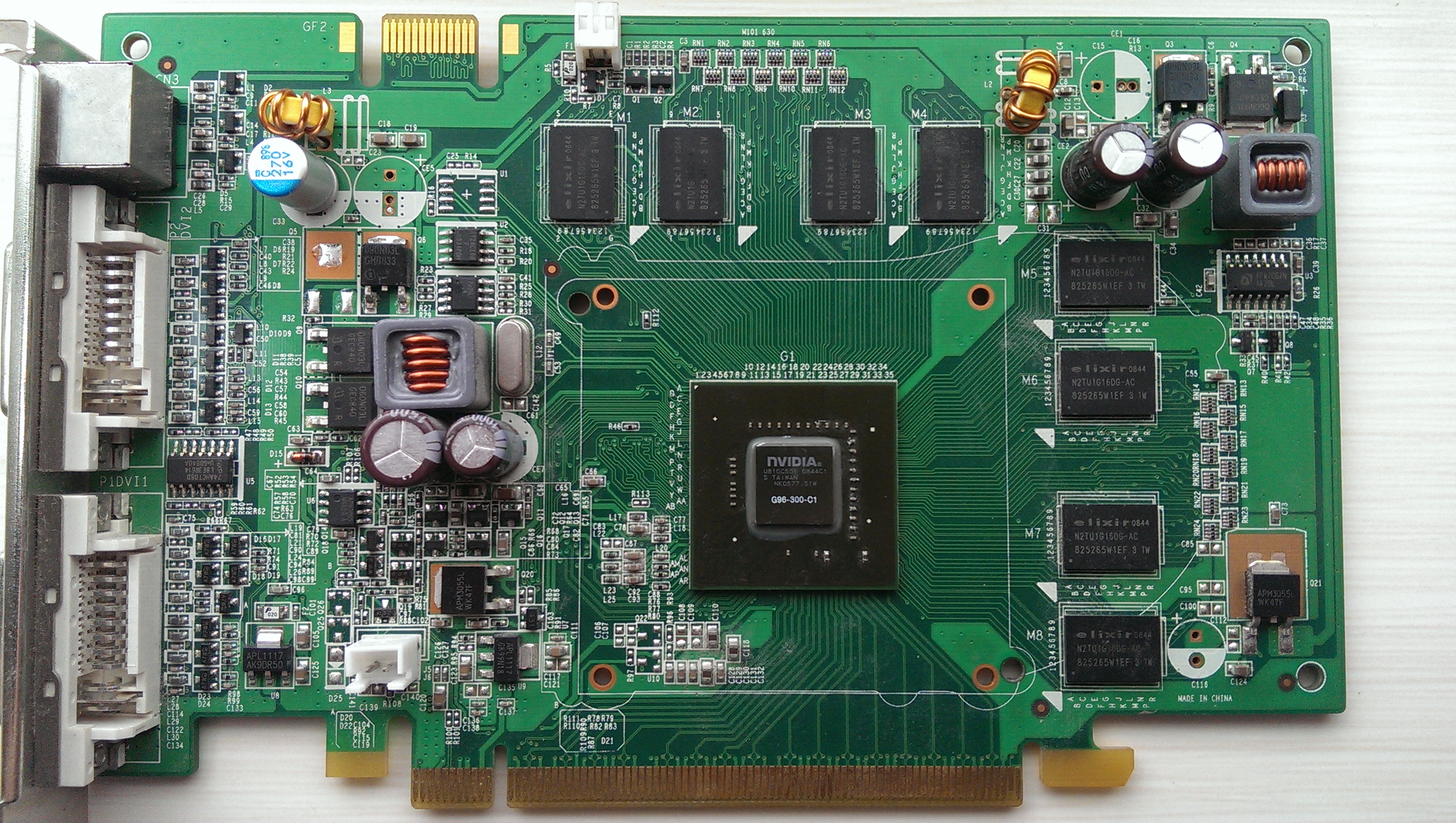 ¿Comprar una RTX 5090 y recibir ocho placas base? Los disparatados paquetes que delatan la crisis del PC